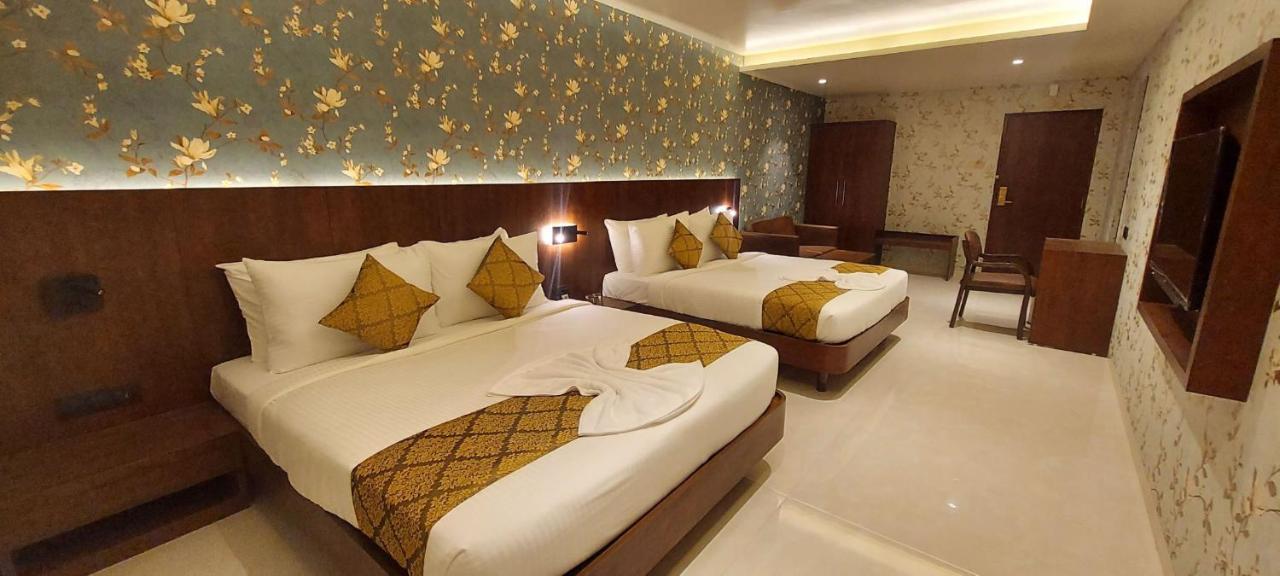 Hotel Madhuban Silvassa Bagian luar foto