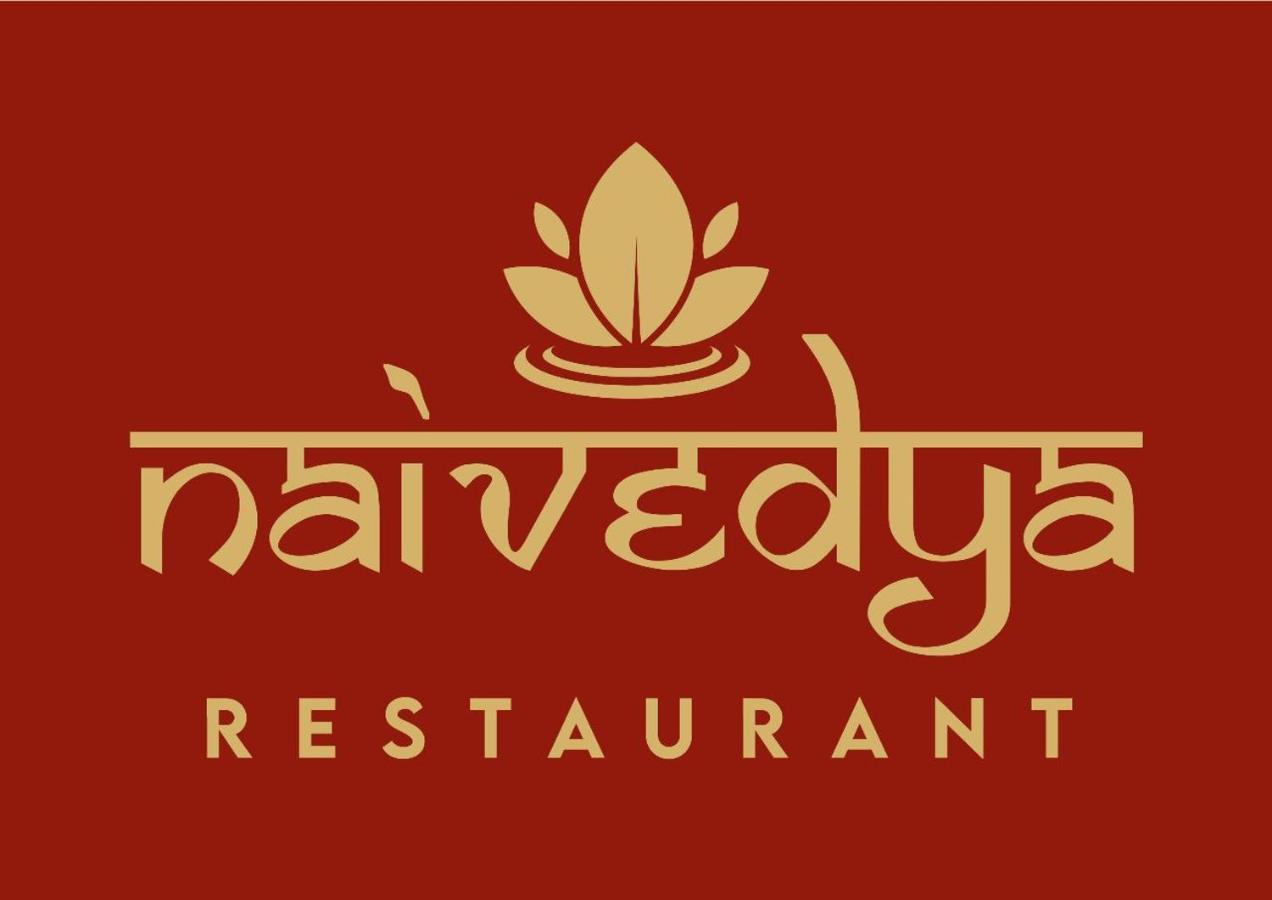 Hotel Madhuban Silvassa Bagian luar foto